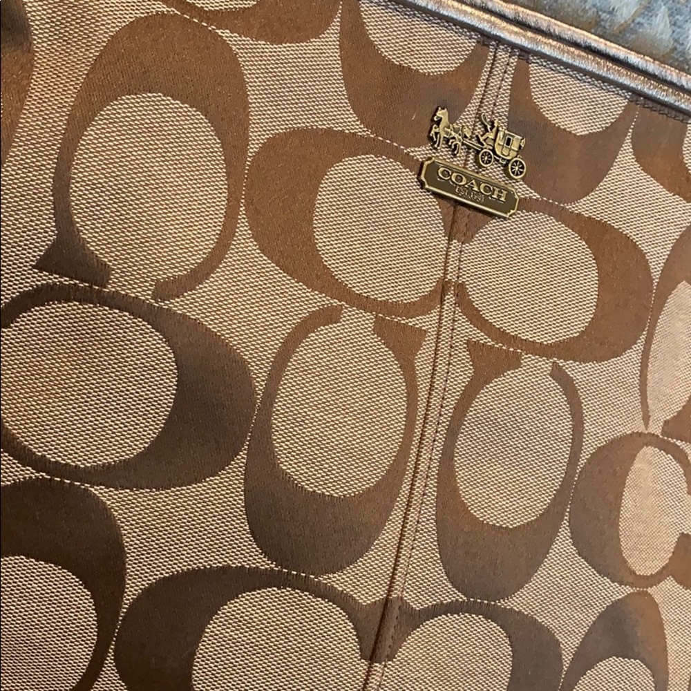 Coach purse - Picture 2 of 8